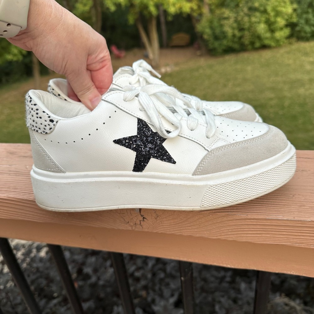 Vintage Havana‎ Lexa White Grey Cheetah Star Sneakers Women's Size 8.5